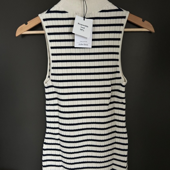 &Other Stories Sleeveless Tank Top NWT - Picture 2 of 3